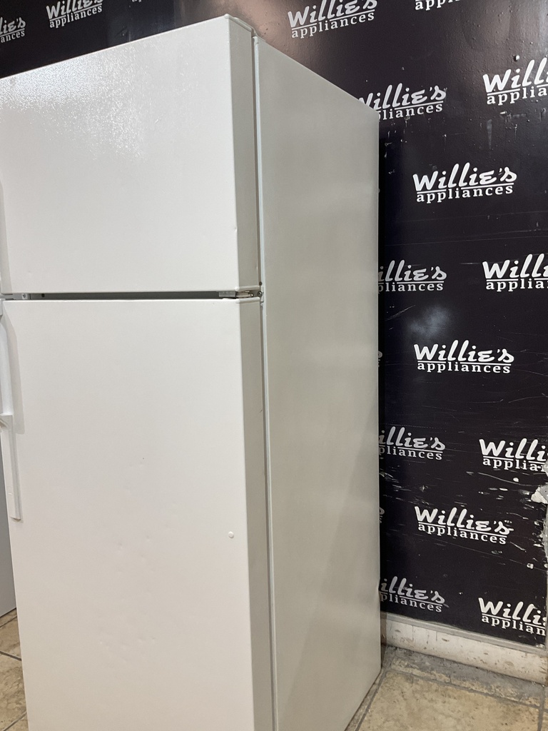 Hotpoint Top and Bottom 28x67 (White) 