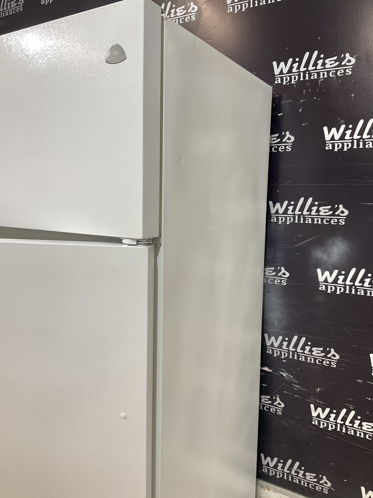 White Westinghouse Refrigerator Top and Bottom 30x66 (White)