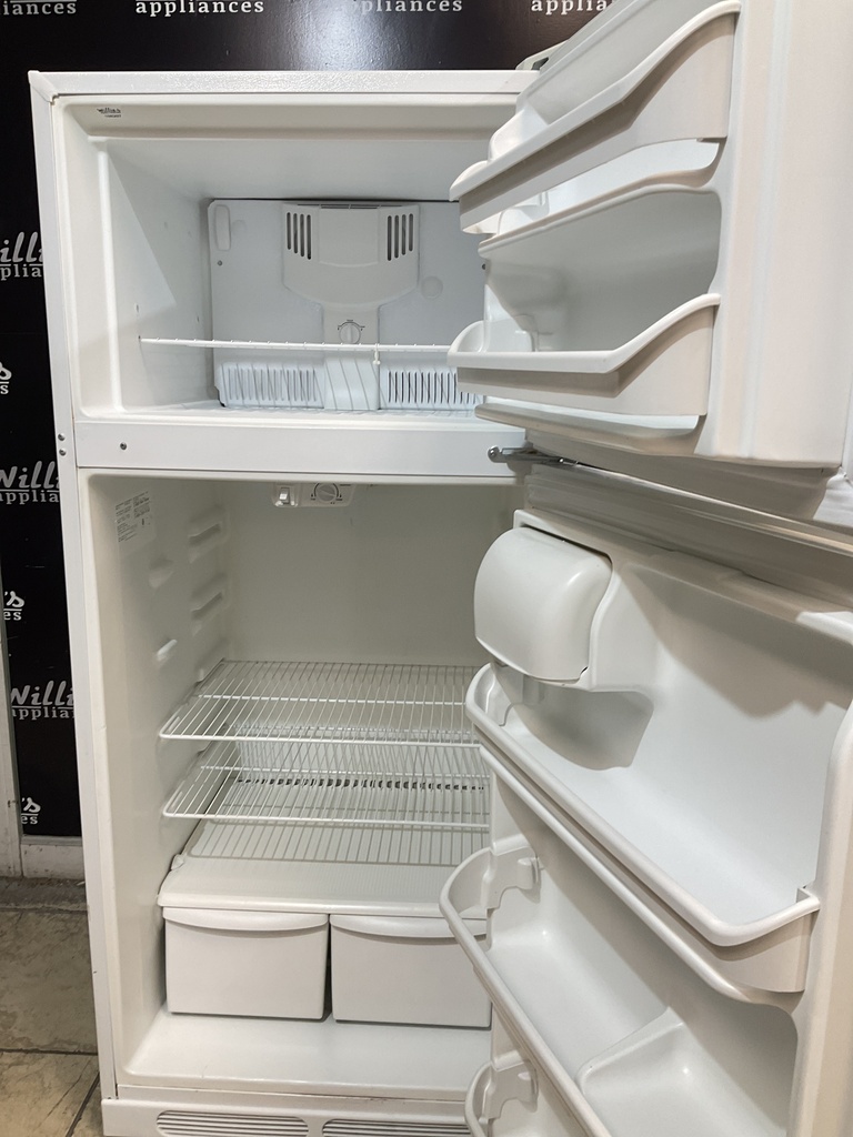Frigidaire Refrigerator Top and Bottom 28 1/2” x 65” (White)
