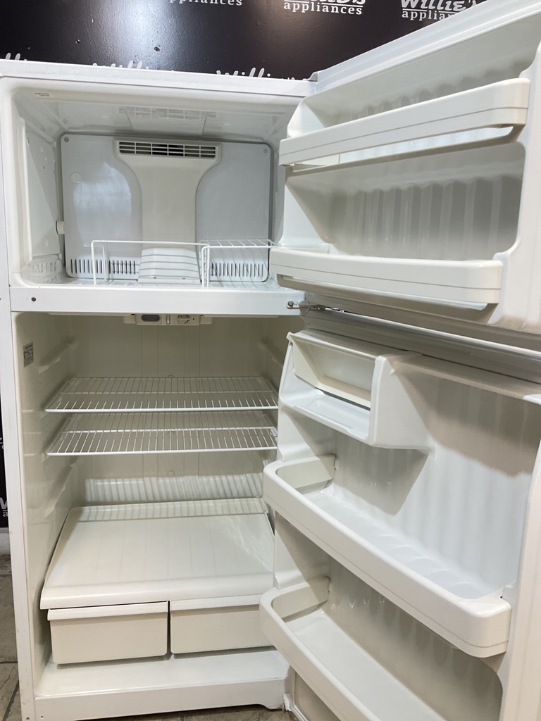 Ge Refrigerator Top and Bottom 28x61 1/2” (White) 