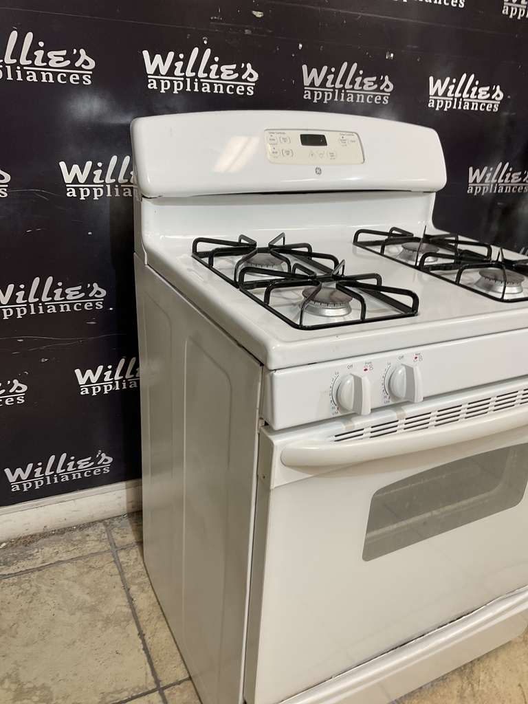 Ge Natural Gas Stove 30inches (white) 