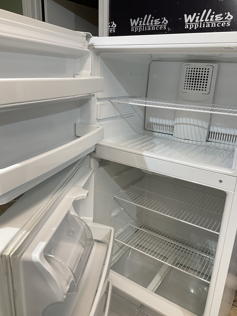 Hotpoint Refrigerator Top and Bottom 28x61 1/2” (White) 