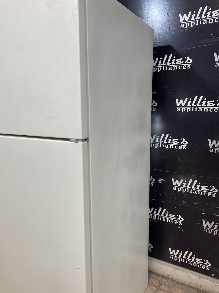 Whirlpool Refrigerator Top and Bottom 30x65 1/2” (Bisque) 