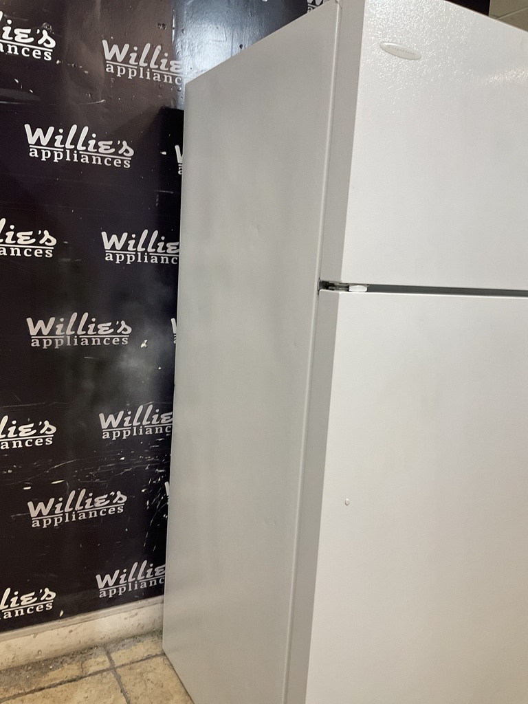 Frigidaire Refrigerator Top and Bottom 30x66 (white) 