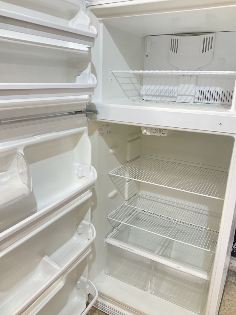 Frigidaire Refrigerator Top and Bottom 30x66 (white) 
