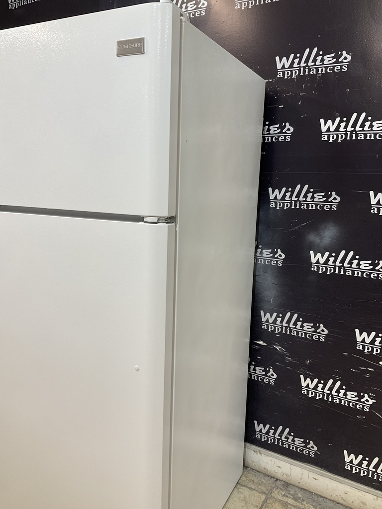 Frigidaire Refrigerator Top and Bottom 30x66 (white)