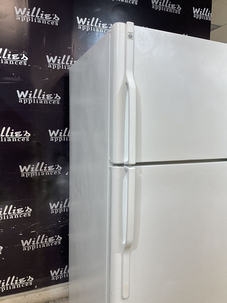 Ge Refrigerator Top and Bottom 30x66 1/2” (White) 