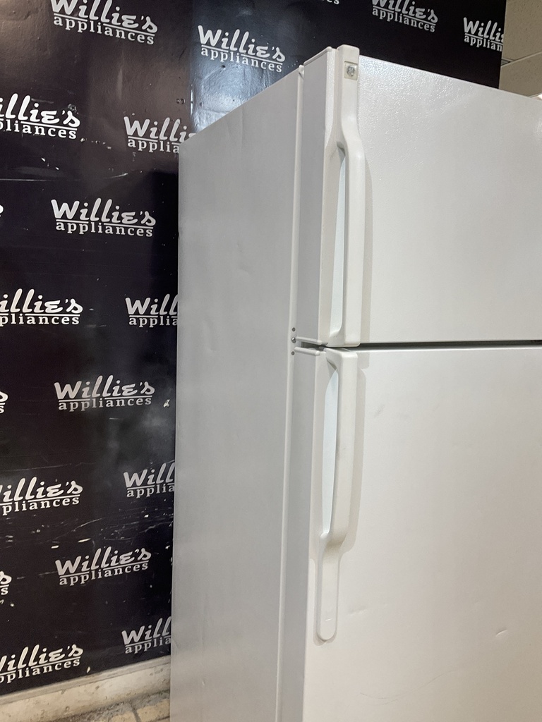 Ge Refrigerator Top and 28x67 1/2” (white) 