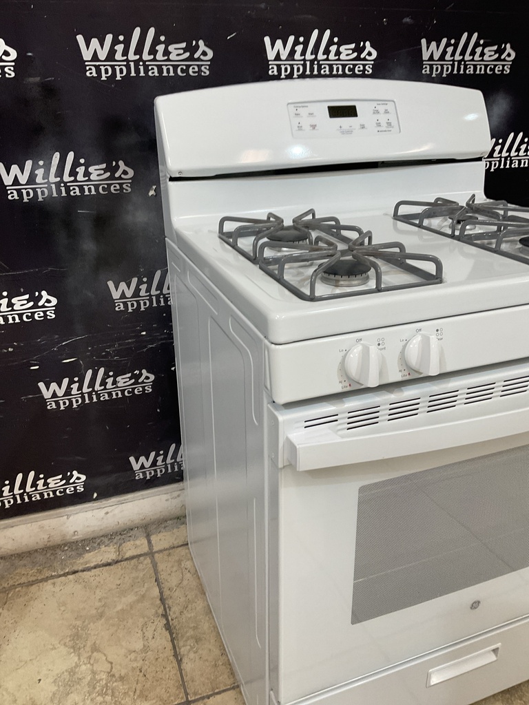 Ge Natural Gas Stove 30inches (white)