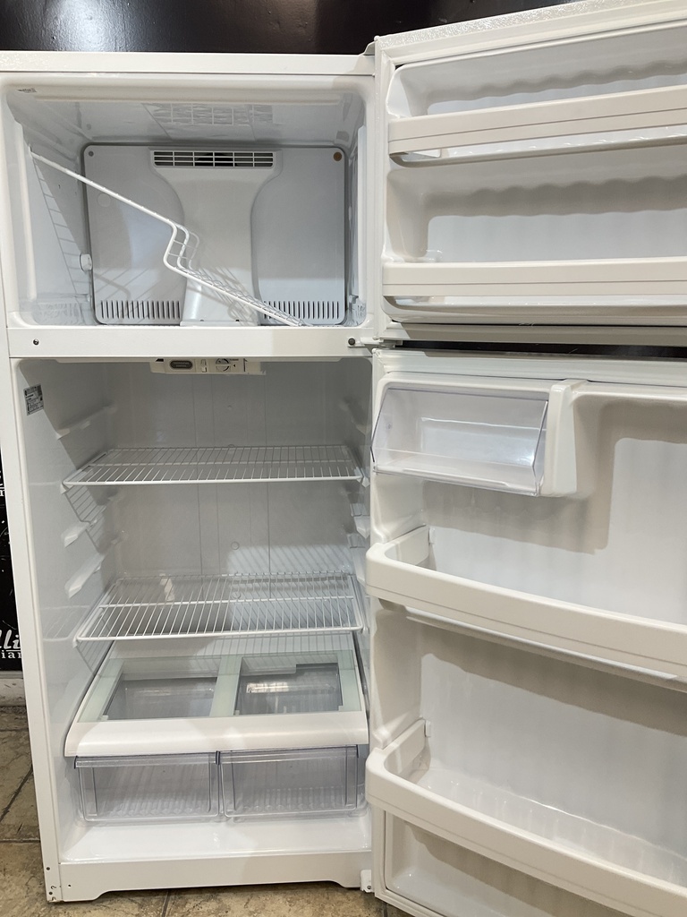 Ge Refrigerator Top and Bottom 28x64 1/2” (White)