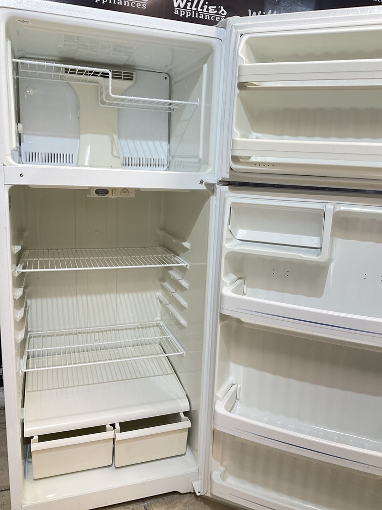 Ge Refrigerator Top and Bottom 28x67 1/2” (Whitej 