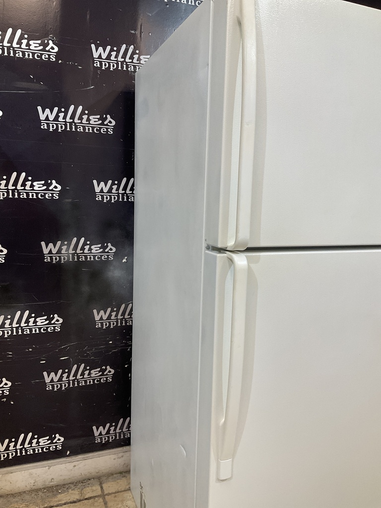 Whirlpool Refrigerator Top and Bottom 30x65 1/2” (White)