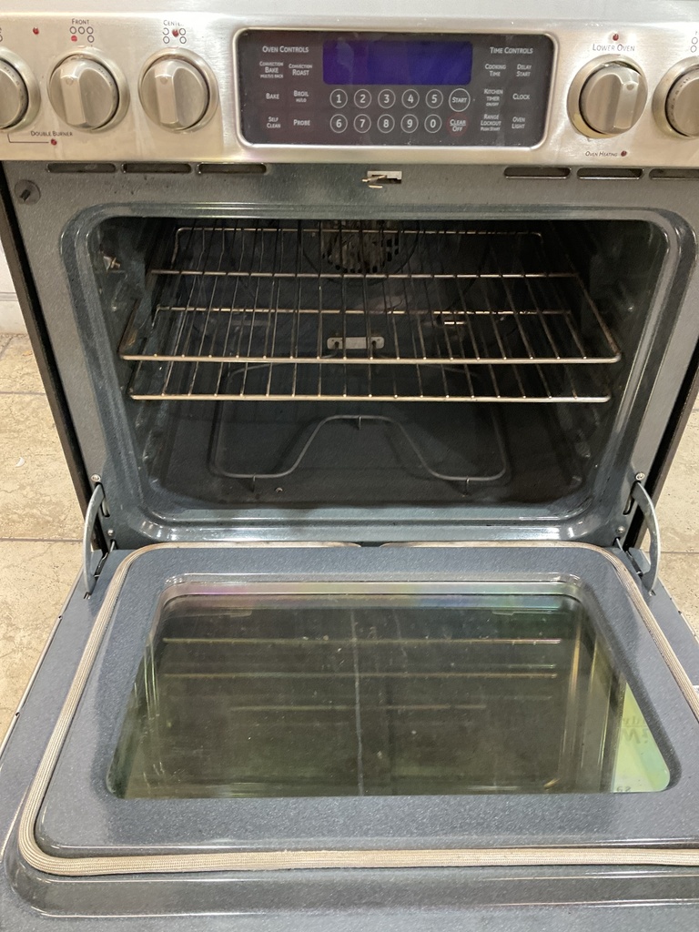 Ge Electric Stove 220volts (40/50 AMP) 30inches {4 prong} (Stainless steel)