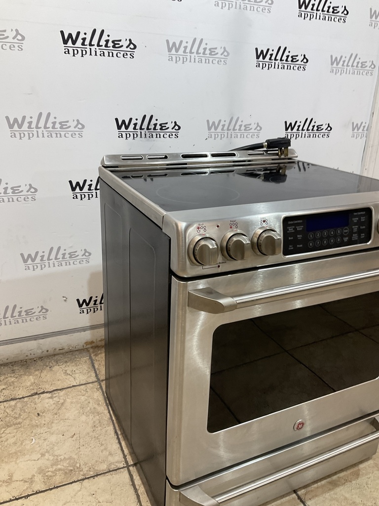 Ge Electric Stove 220volts (40/50 AMP) 30inches {4 prong} (Stainless steel)