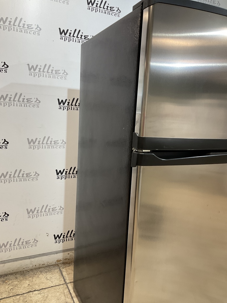 Whirlpool Refrigerator Top and Bottom 33 1/2” x 66 1/2” (Stainless Steel) 