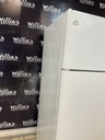 White Westinghouse Refrigerator Top and Bottom 30x66 1/2” (White) 