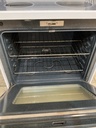 Ge Electric Stove 220volts (40/50 AMP) 30inches {no cord} (White) 