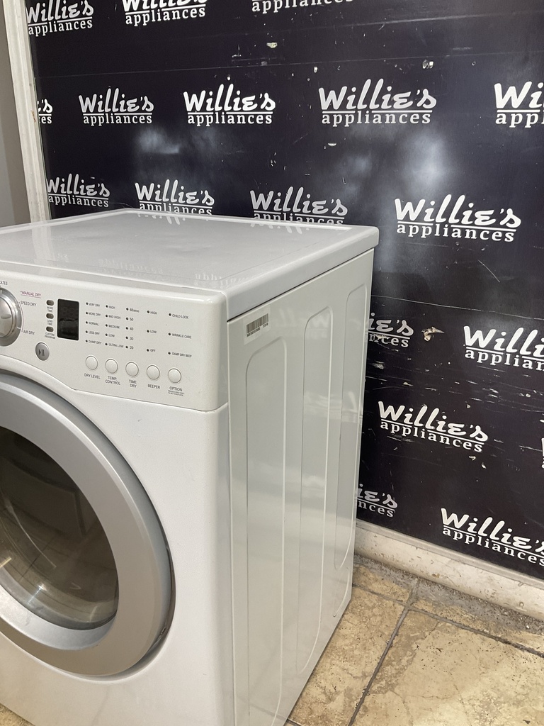 Lg Electric Dryer 220volts (30 AMP) 29inches {3 prong} (White) 
