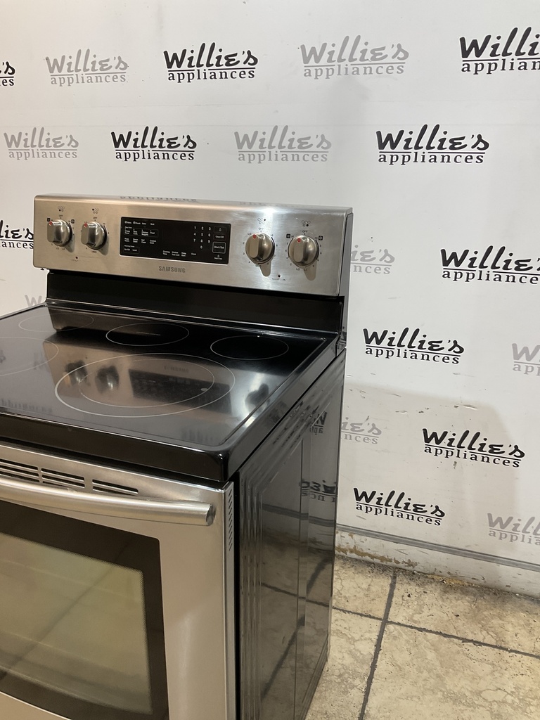 Samsung Electric Stove 220volts (40/50 AMP) 30inches {no cord} (Stainless steel) 