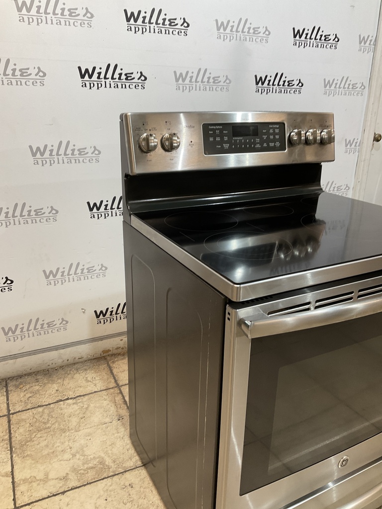 Ge Electric Stove 220volts (40/50 AMP) 30inches {4 prong} (Stainless steel) 