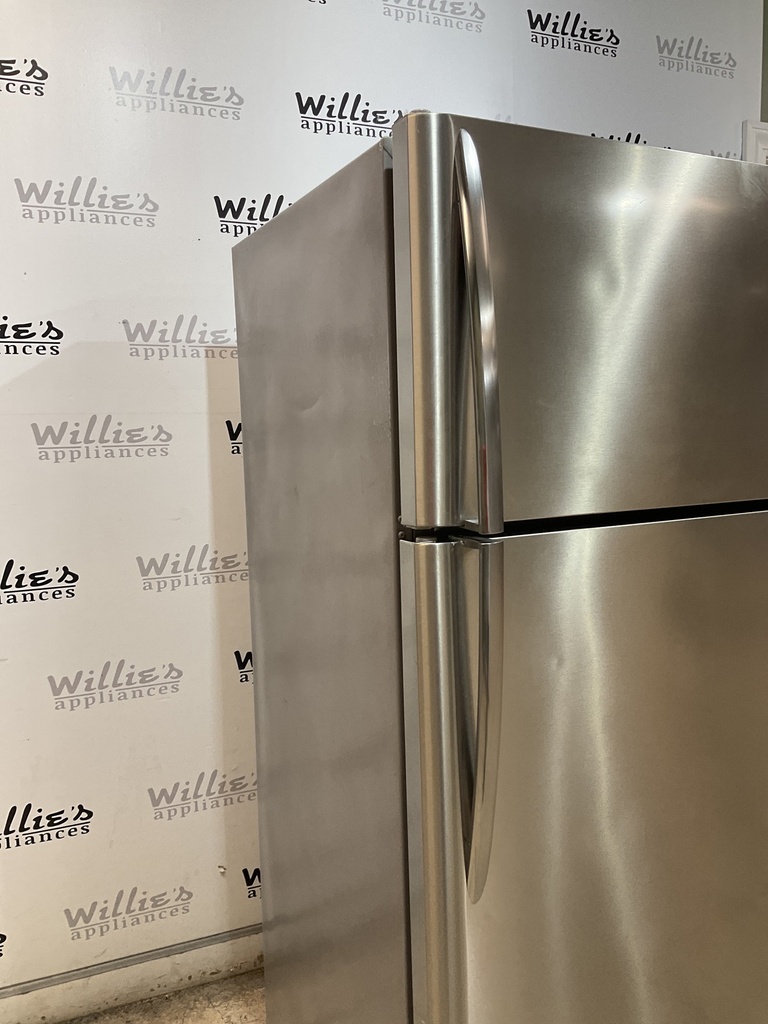 Frigidaire Refrigerator Top and Bottom 30x66 (Stainless steel) 