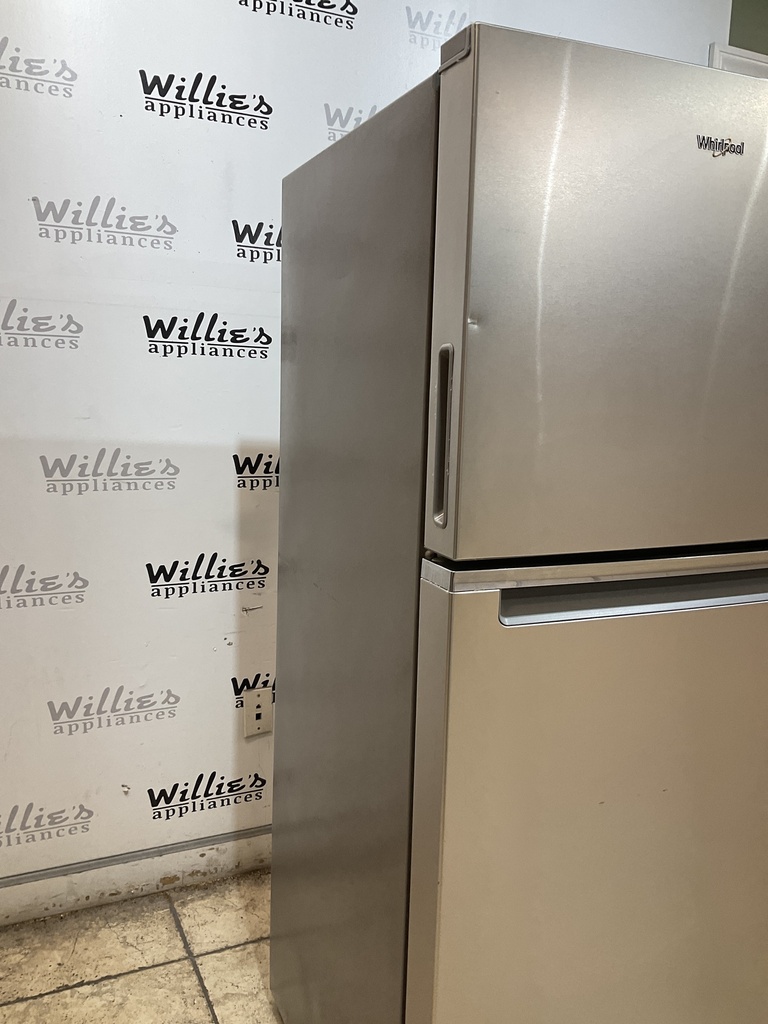 Whirlpool Refrigerator Top and Bottom 24x61 