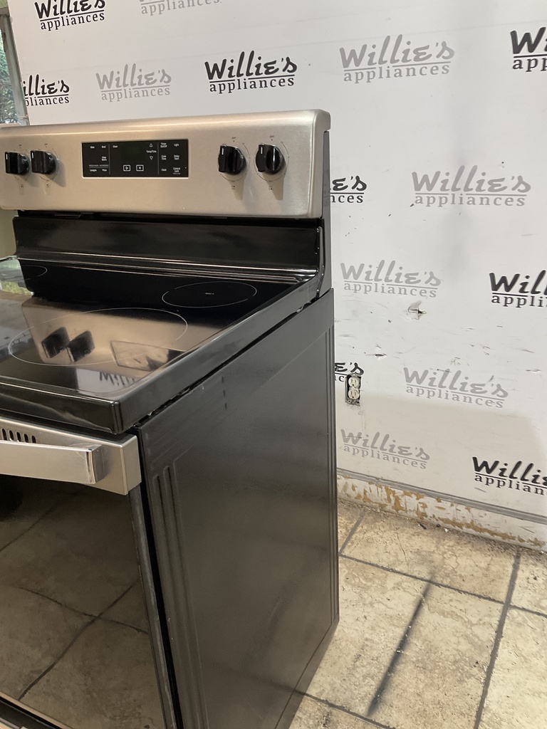 Whirlpool Electric Stove 220volts (40/50 AMP) 30inches {no cord} (Stainless steel) 