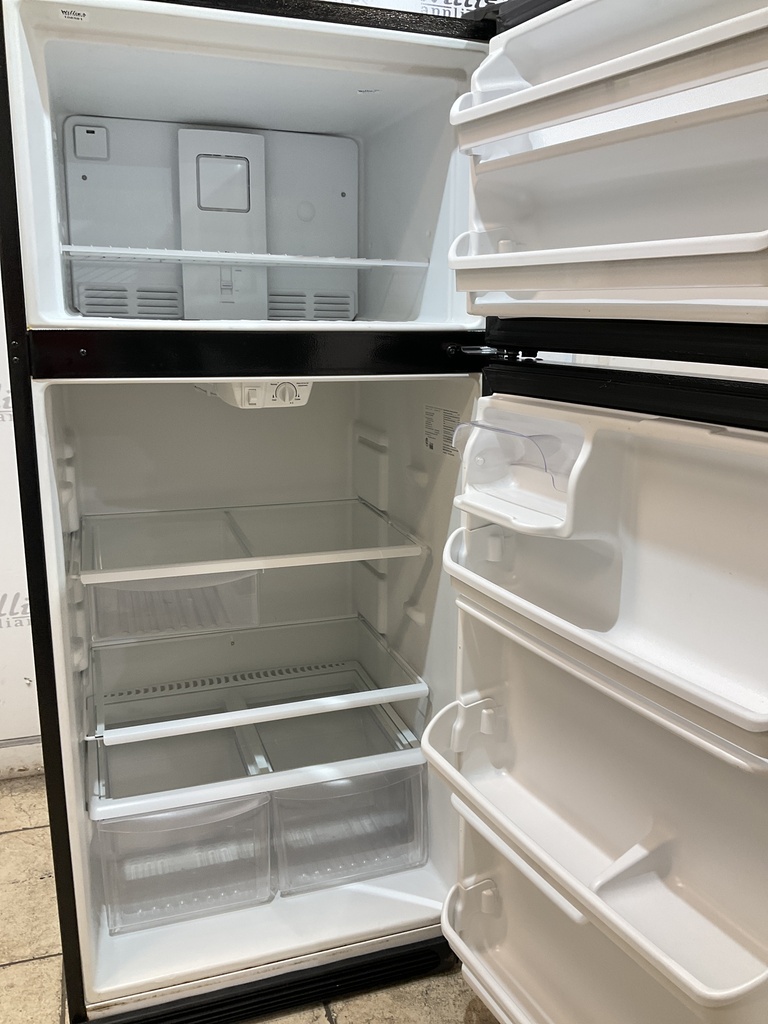 Frigidaire Refrigerator Top and Bottom 30x66 (Black) 