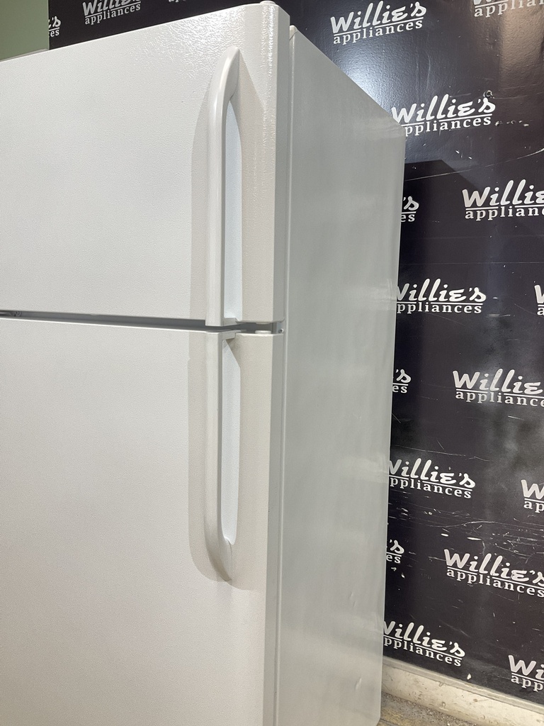 Frigidaire Refrigerator Top and Bottom 30x66 (White) 