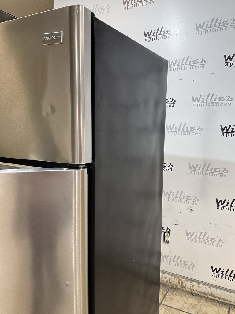 Frigidaire Refrigerator Top and Bottom 30x65 1/2” (Stainless Steel) 