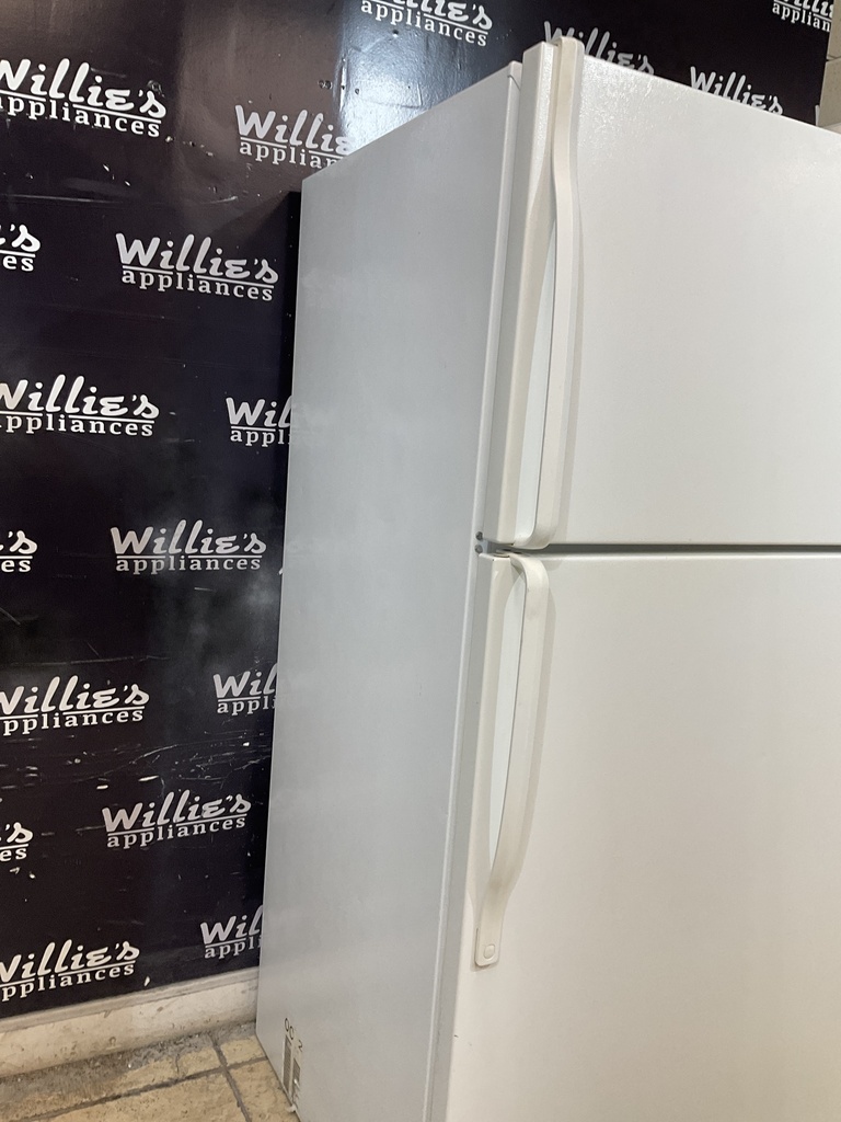 Whirlpool Refrigerator Top and Bottom 33x66 (White) 