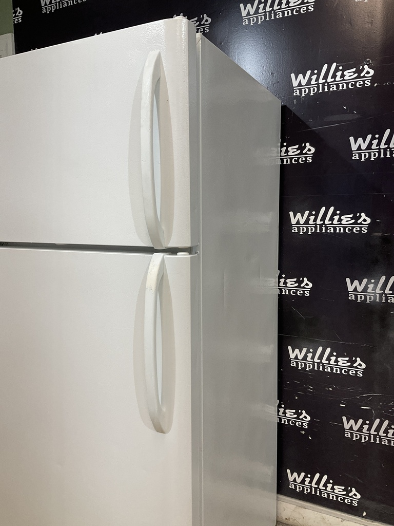 Frigidaire Refrigerator Top and Bottom 30x66 (White)