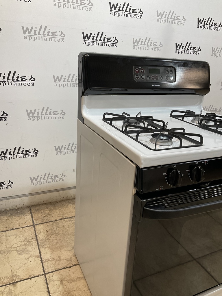 Hotpoint Natural Gas Stove 30inches (White/Black) 