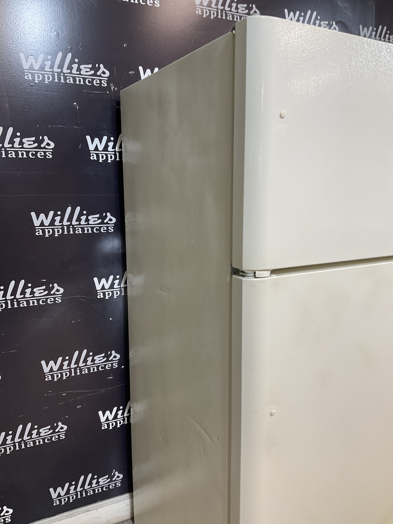 Frigidaire Refrigerator Top and Bottom 30x65 1/2” (Bisque) 