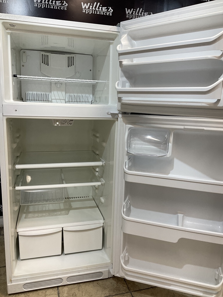 Frigidaire Refrigerator Top and Bottom 28 1/2” x 65” (White)