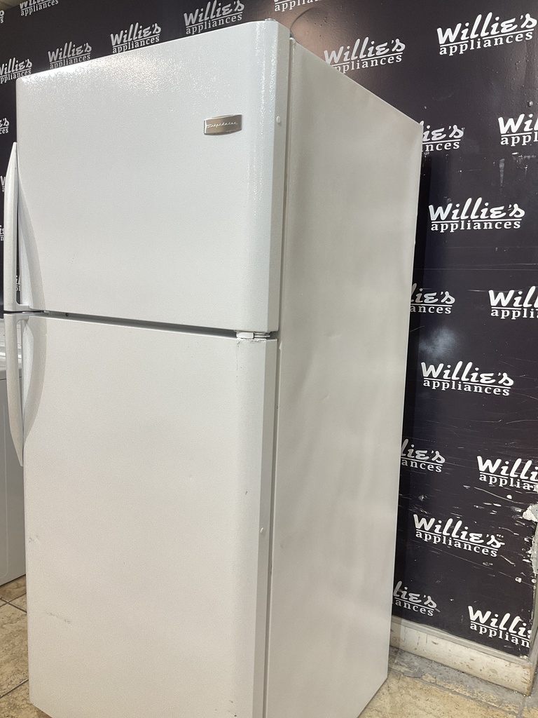 Frigidaire Refrigerator Top and Bottom 30x69 (White)