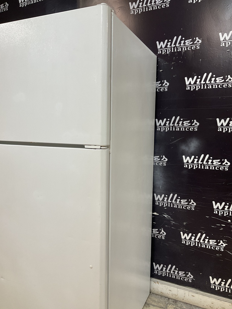 Frigidaire Refrigerator Top and Bottom 30x66 (White) 