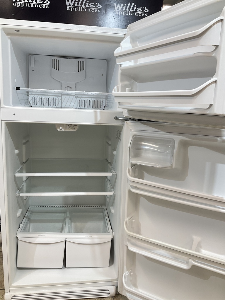 White Westinghouse Refrigerator Top and Bottom 30x65 1/2” (White)