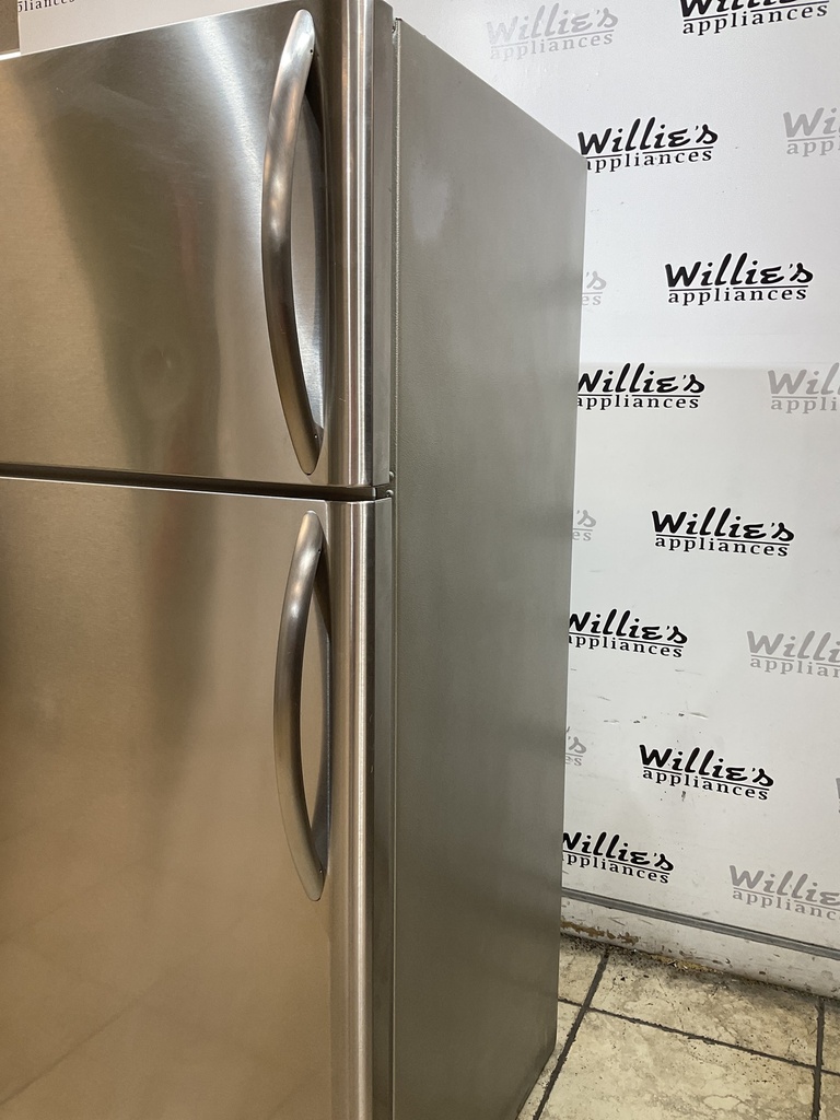 Frigidaire Refrigerator Top and Bottom 30x65 1/2” (Stainless Steel) 
