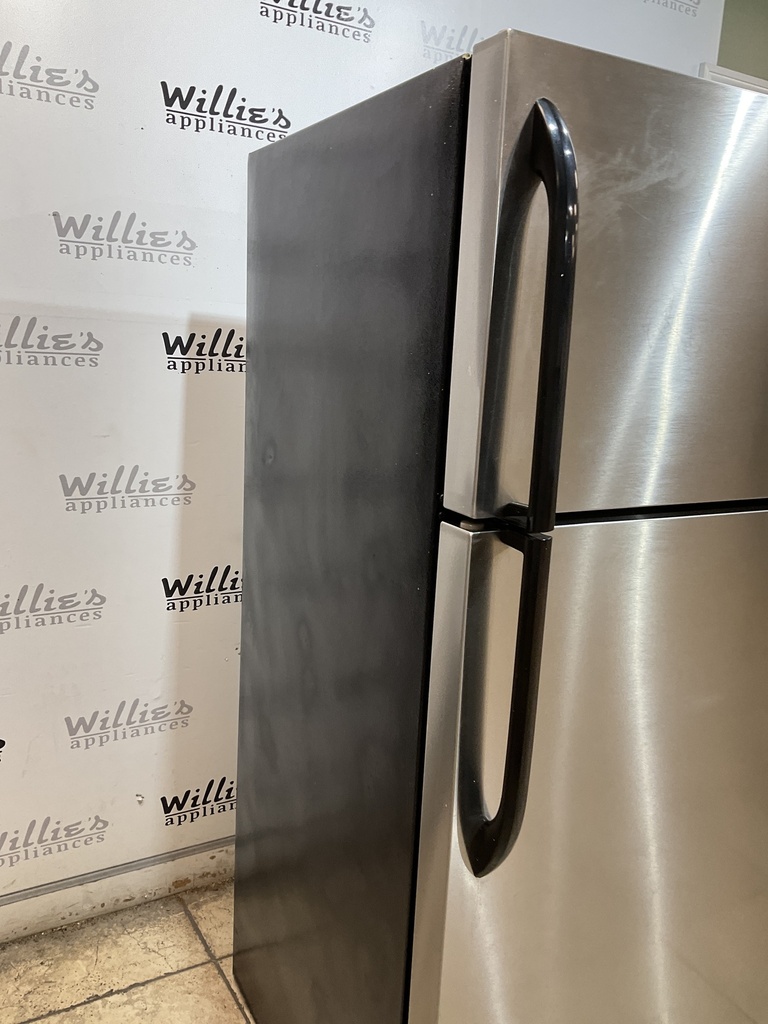 Frigidaire Refrigerator Top and Bottom 28x64 1/2” (Stainless Steel) 