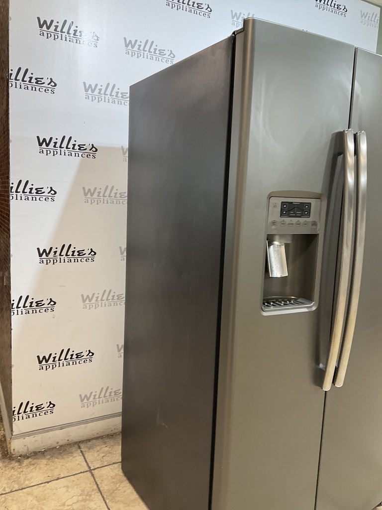 Ge Refrigerator Side by Side 36x70 (Stainless)  
