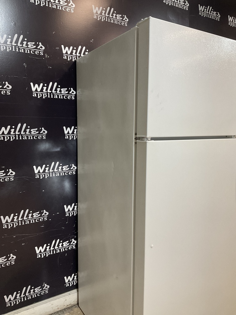 Ge Refrigerator Top and Bottom 28x67 1/2” (White) 