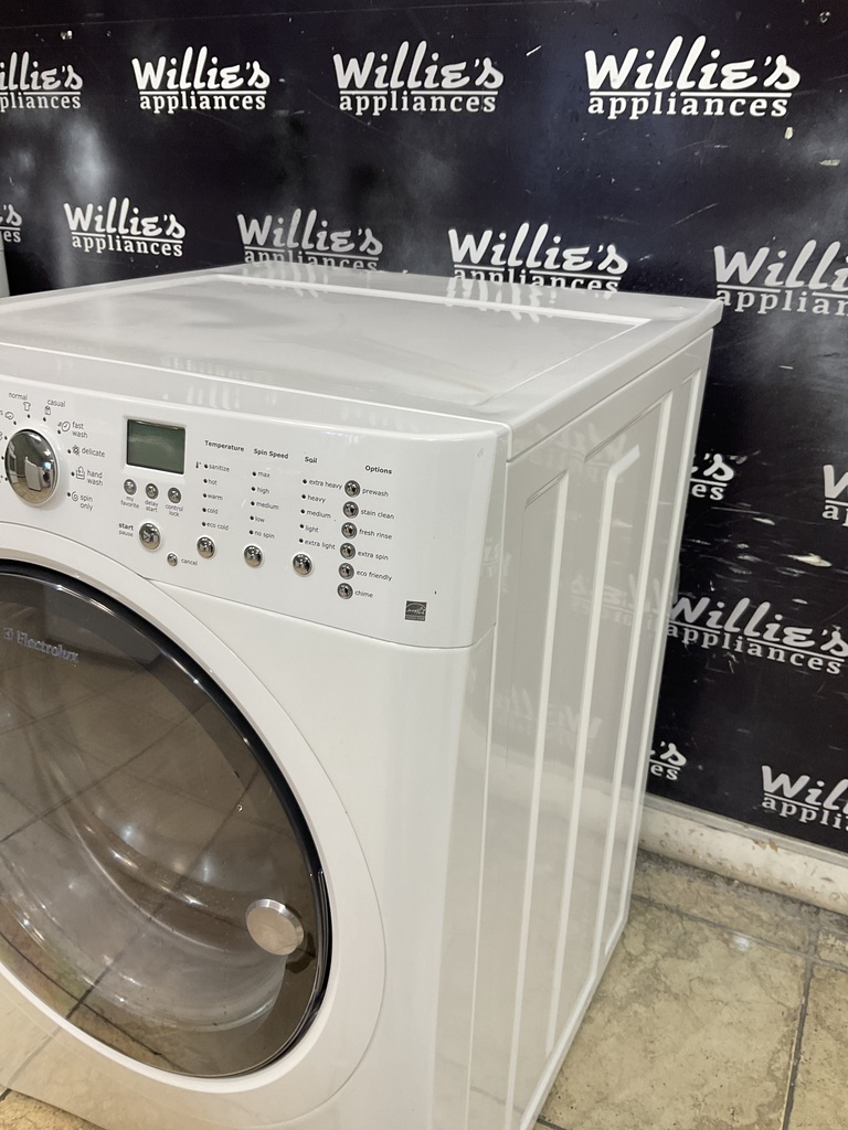 Electrolux Washer Front-load 27inches (White) 