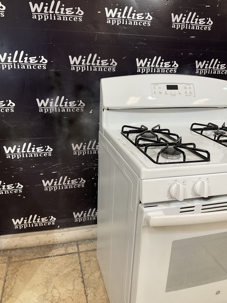 Ge Natural Gas Stove 30inches (White) 
