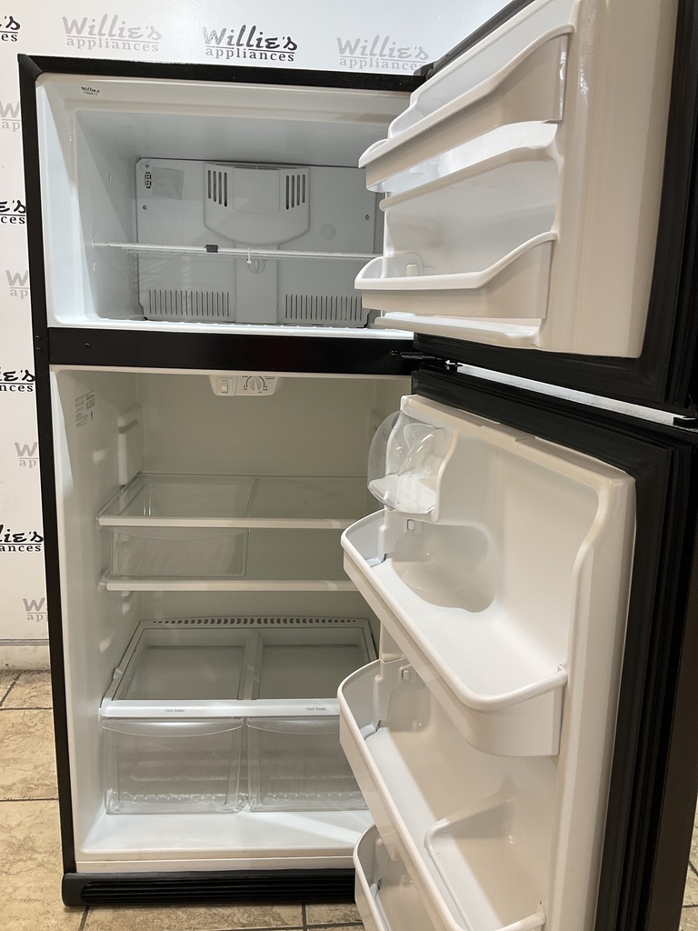 Frigidaire Refrigerator Top and Bottom 30x66 (Black)