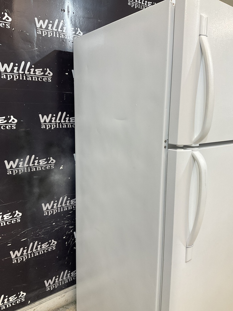 Frigidaire Refrigerator Top and Bottom 30x66 (White)