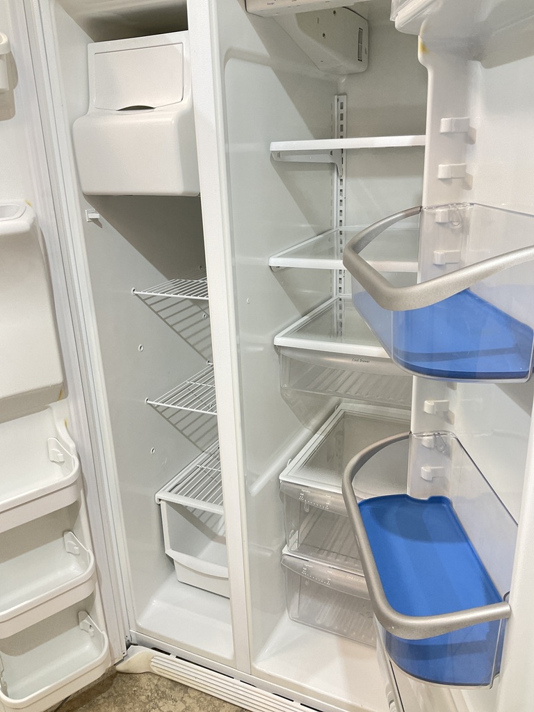 Frigidaire Refrigerator Side by Side 36x69 (White)  