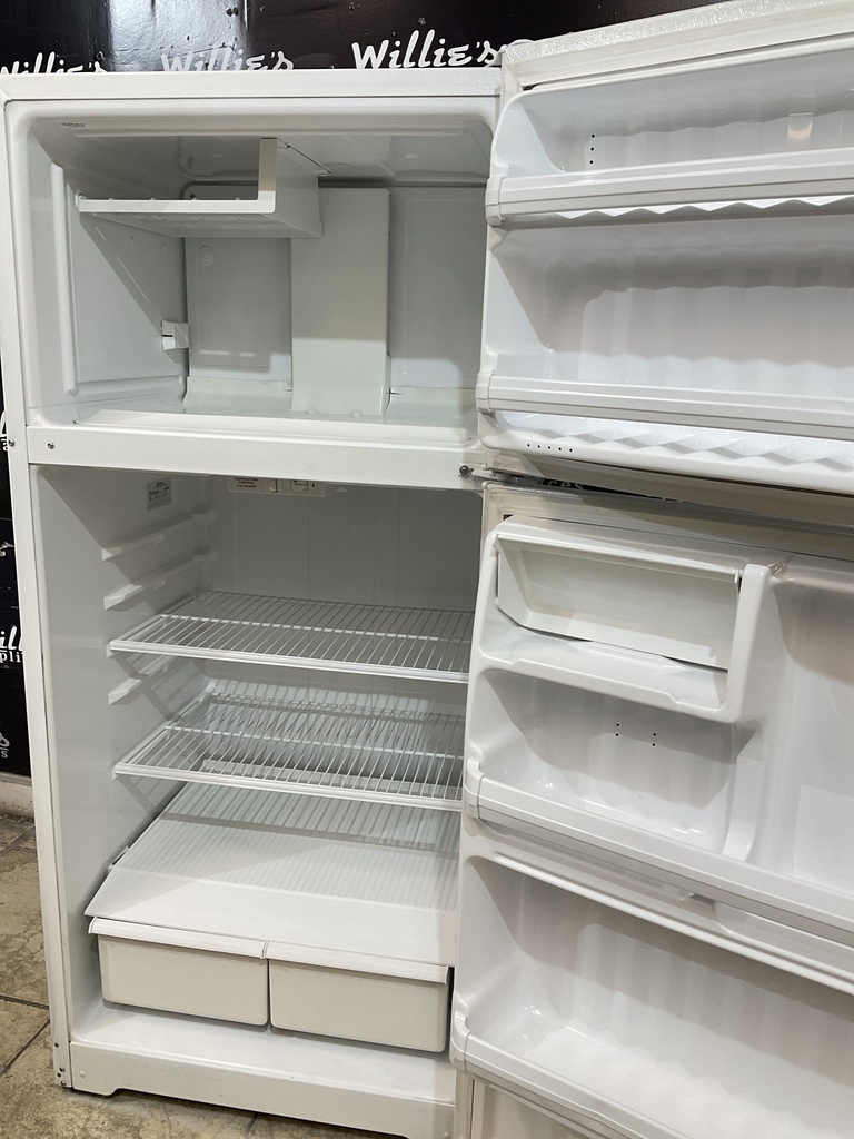 Hotpoint Refrigerator Top and Bottom 28x61 1/2” (White)