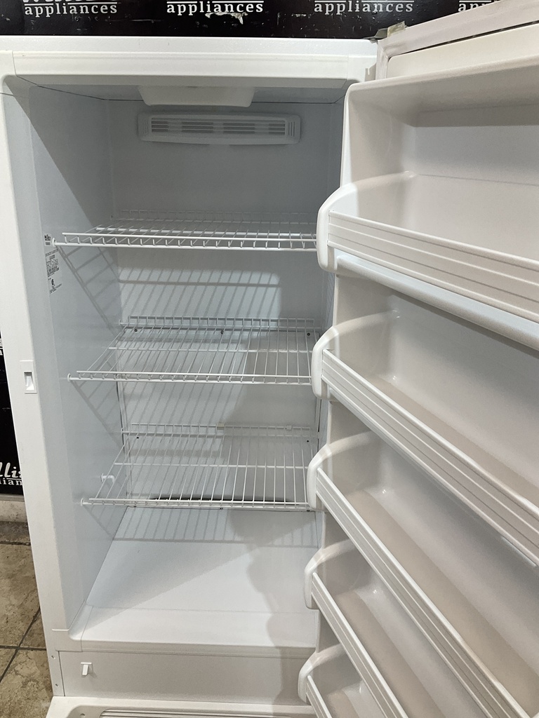 Frigidaire Freezer Upright 28x59 1/2” (White) 