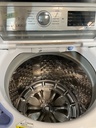 Lg Electric Set Washer/Dryer 27inches 220volts (30 AMP) {3 prong} (White) 
